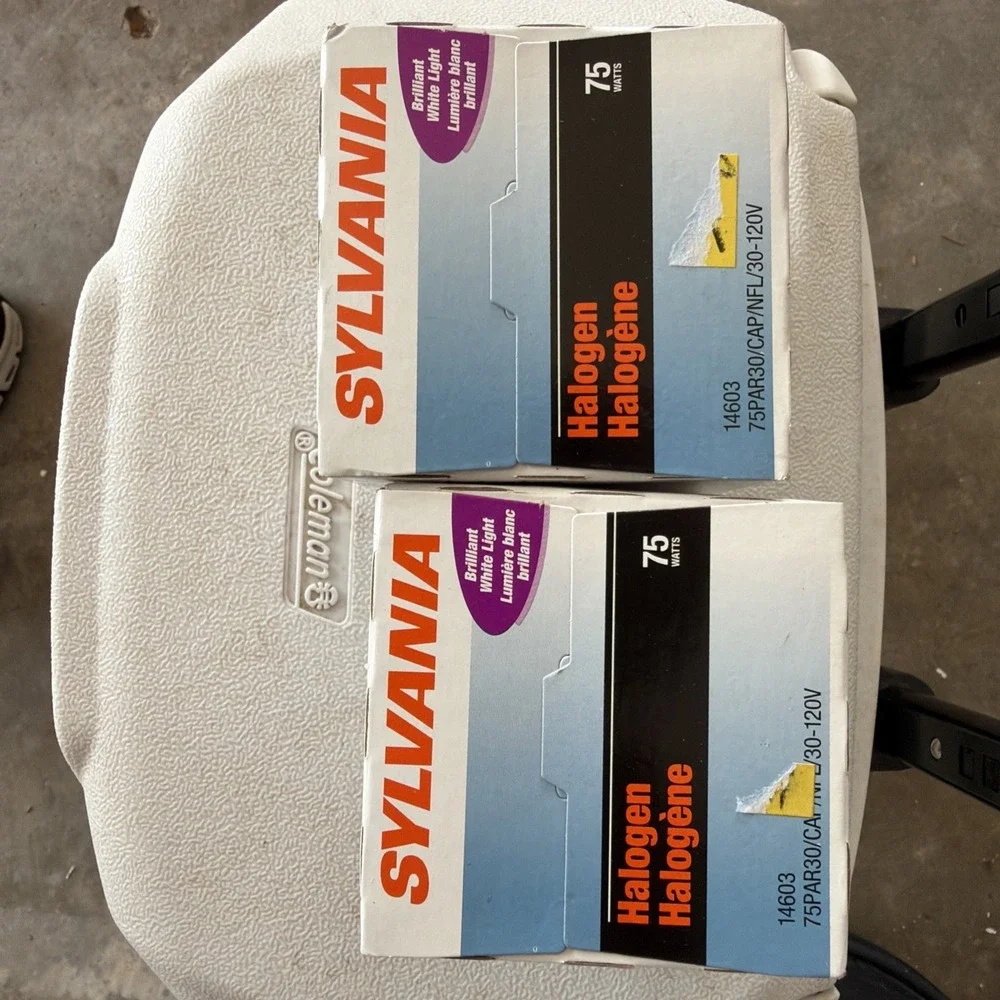 SYLVANIA 75PAR30/CAP/SPL/NFL25 Light Bulbs Lot of 2